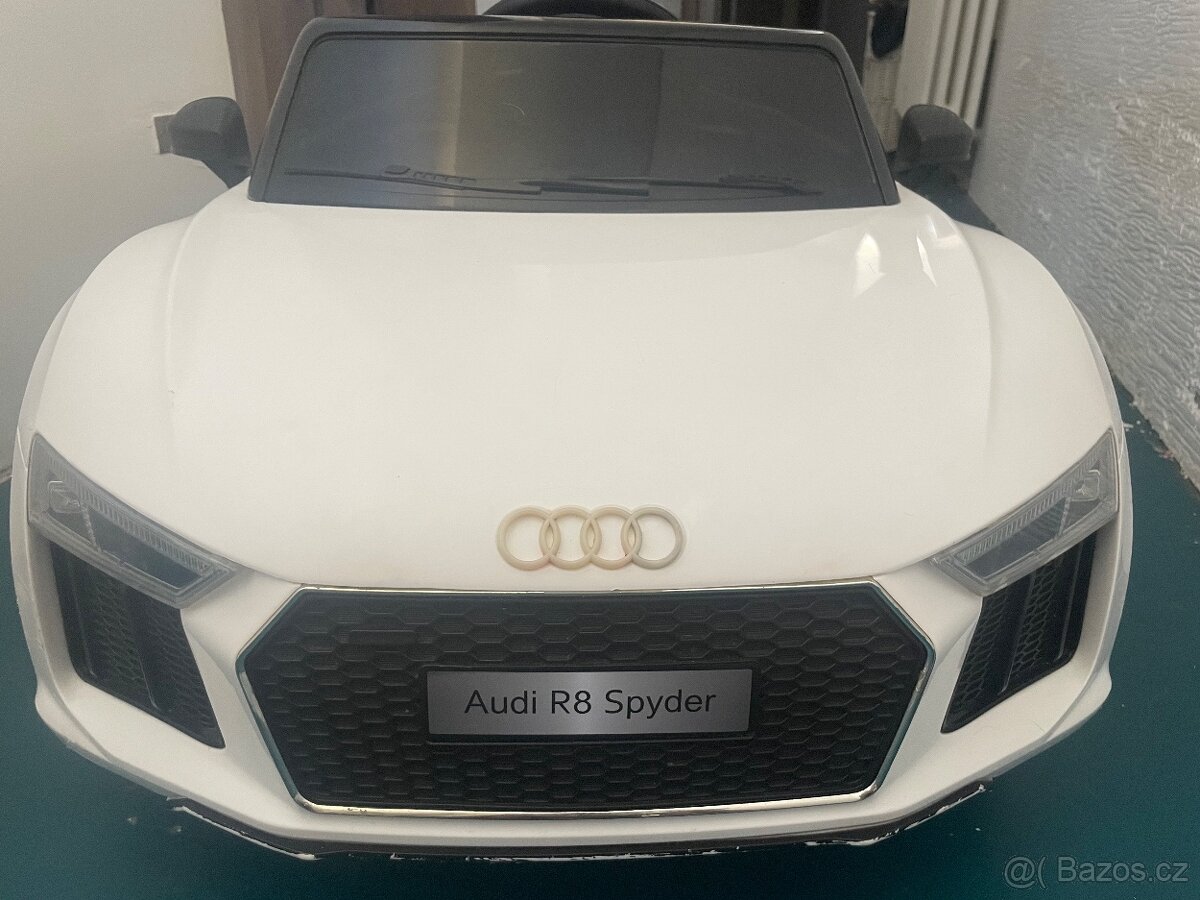 Dětské elektroauto Audi