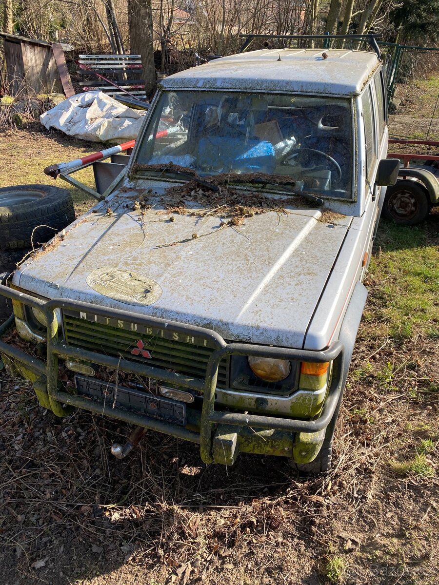 Mitsubishi Pajero 2.5