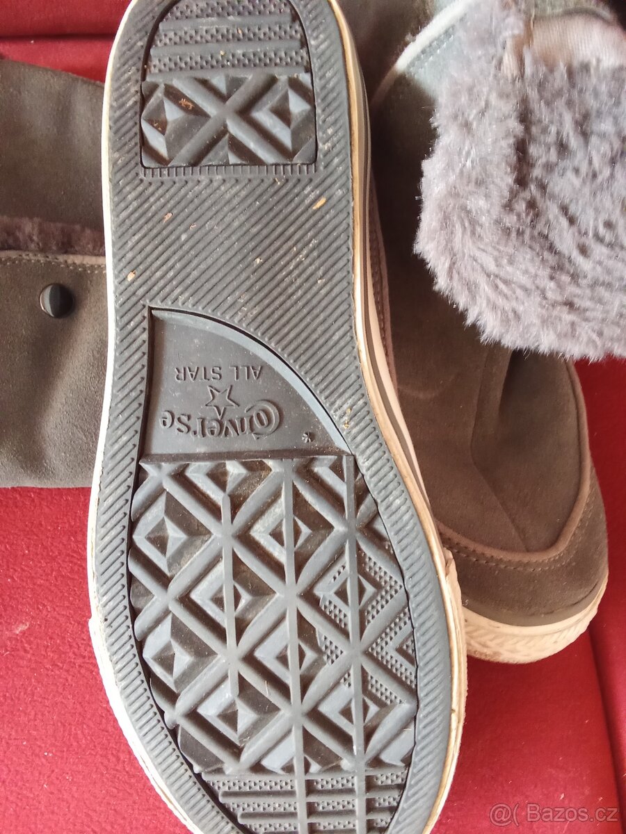 Semišové Converse