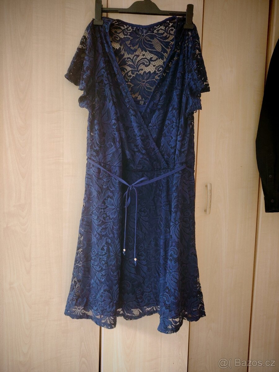 Elegantní šaty vel.48/50