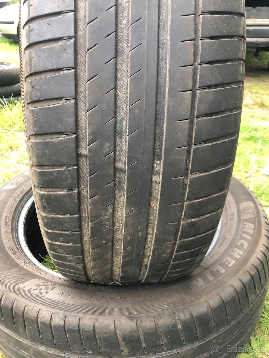 235/55 R19 DOT23-5mm