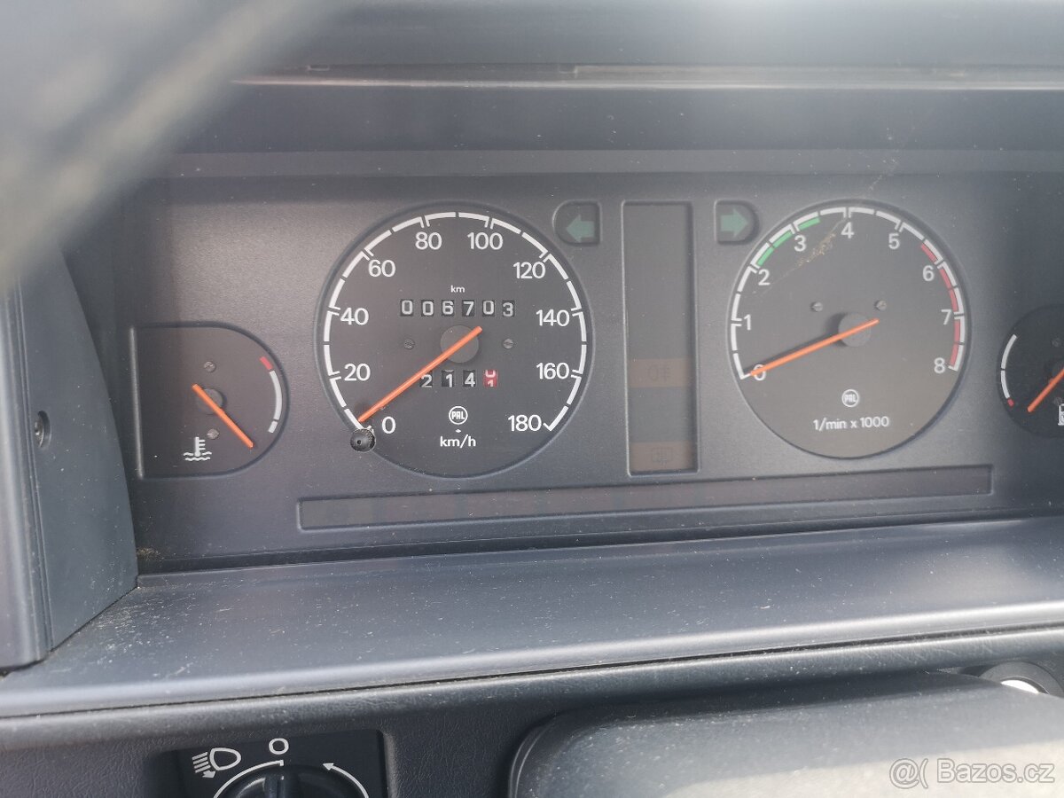 Nová škoda favorit, originál len 6700km