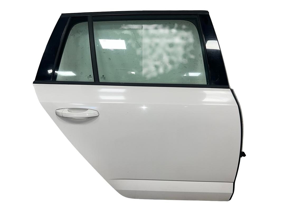 Pravé zadní dveře bílá LF9E Škoda Octavia 3 kombi r.v. 2019