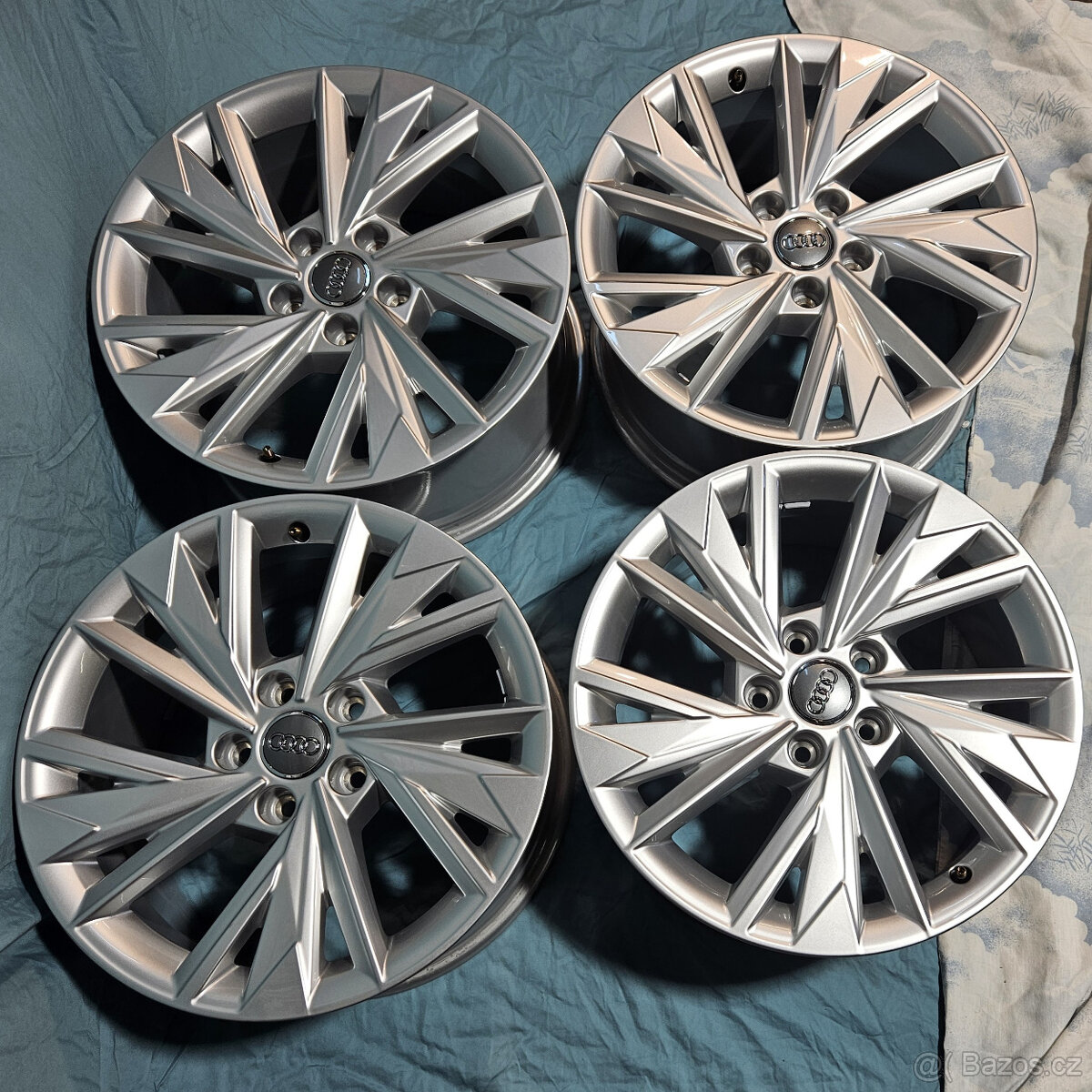 Nová sada orig. alu Audi 8x17 ET46 5x112