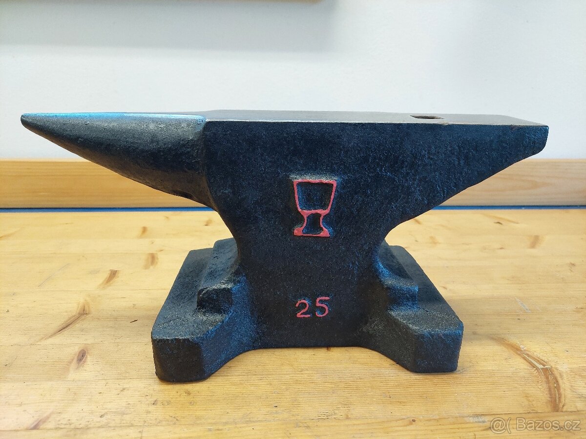 Kovářská kovadlina 25kg