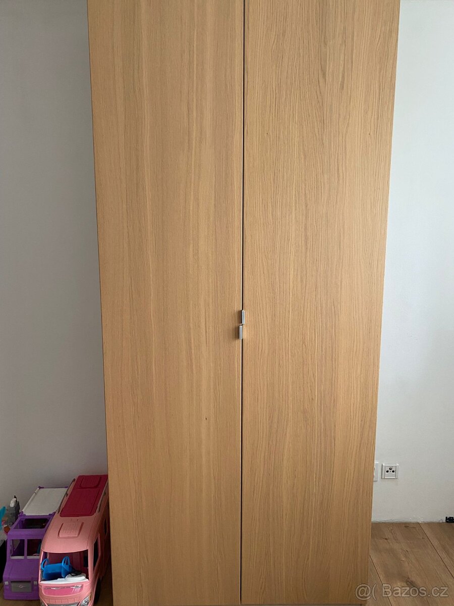 Šatní skříně