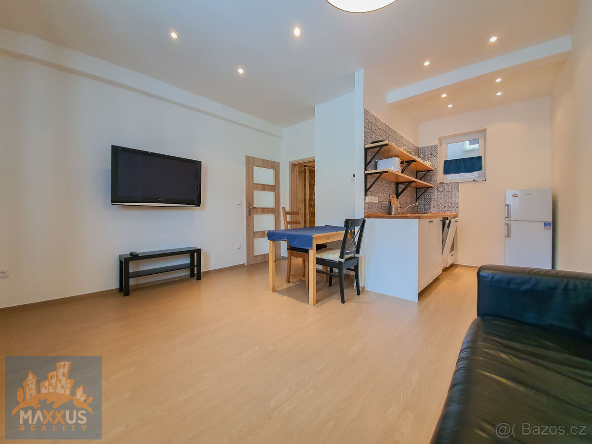 Nabídka pronájmu bytu 2+kk (45 m2) po rekonstrukci, Praha 3