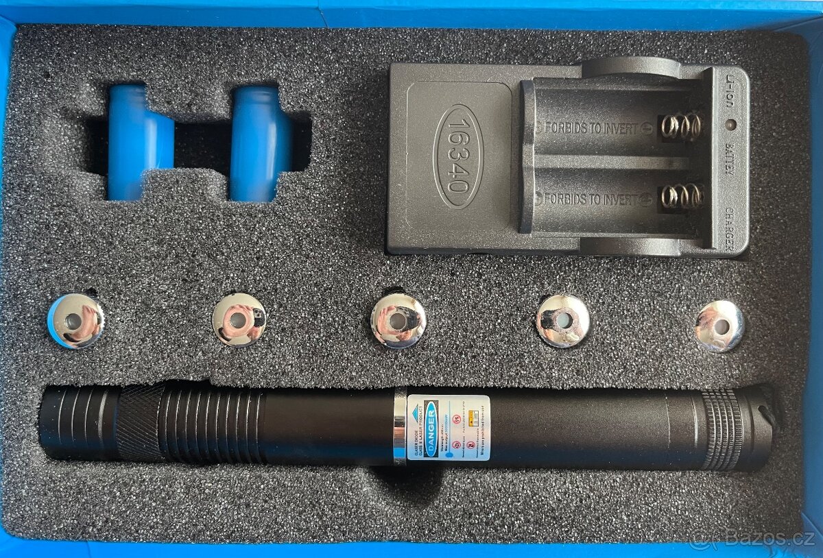 Prodám nove nejsinější laserové ukazovátko – modrý laser