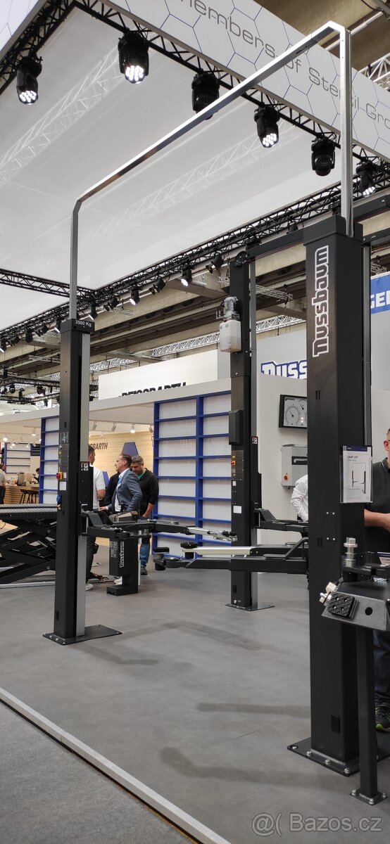 Zvedák DVOUSLOUPOVÝ se SPDNÍM/ VRCHNÍM propojením 3.5-7.5t