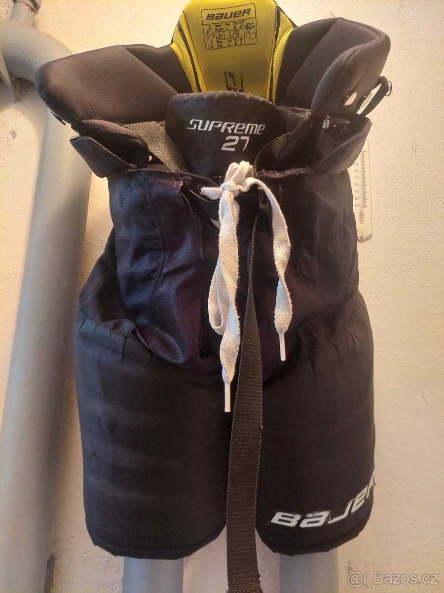 Hokejové kalhoty Bauer Supreme, vel. Jr. L
