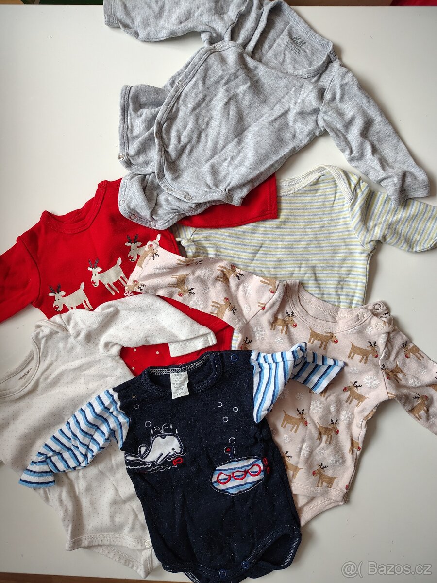 Balík oblečení ve velikosti 62-68