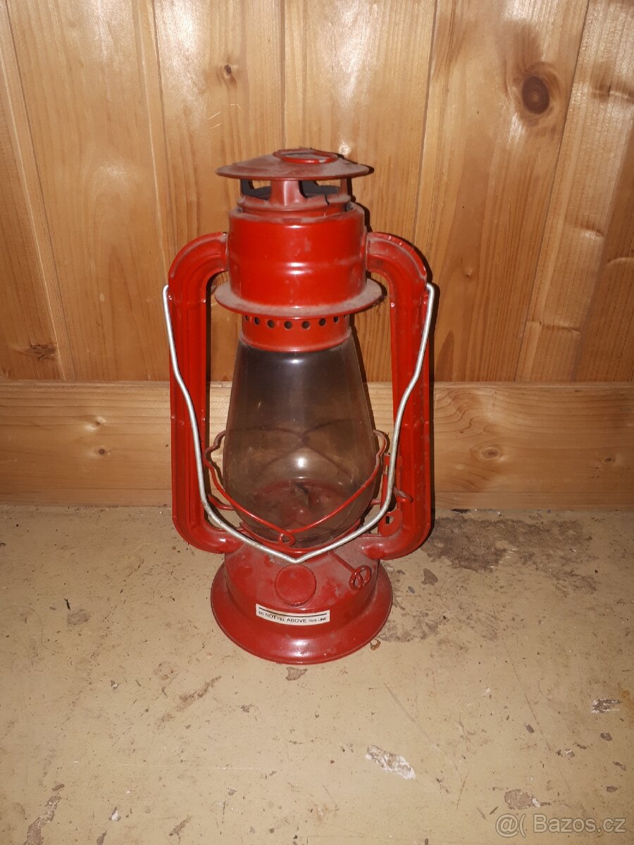 Petrolejová lampa