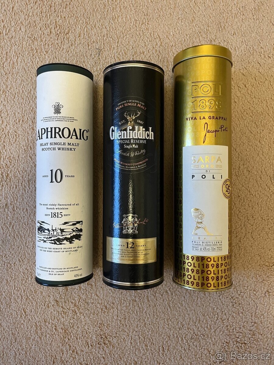 Reklamní tubusy od alkoholu