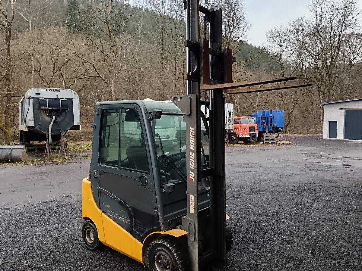 Jungheinrich DFG 320 diesel