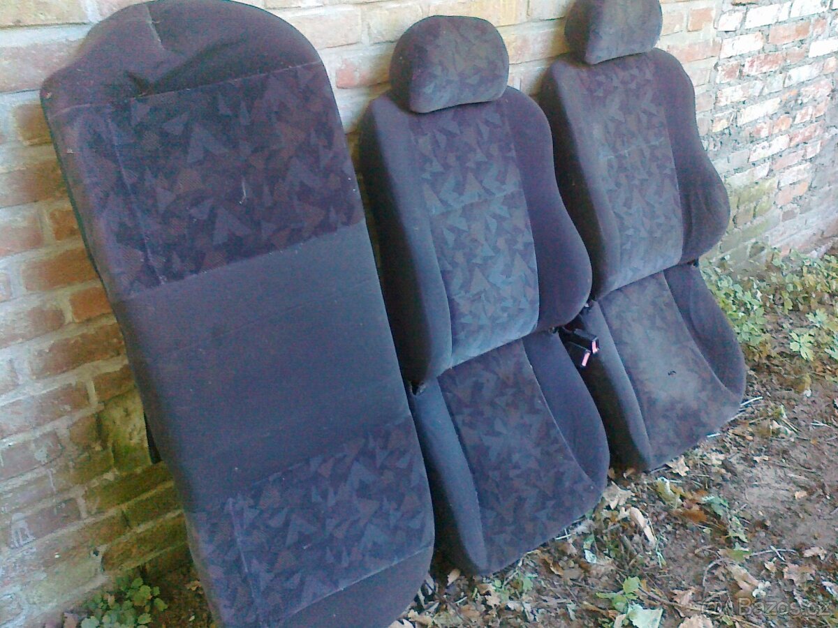 Přístrojová deska, volant, maska na Ford Escort 1995-2000