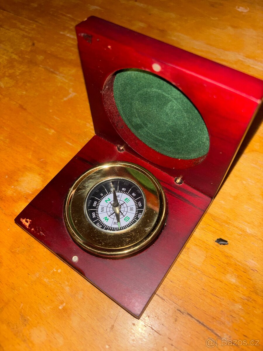 Zaklínačův kompas – dřevěná krabička