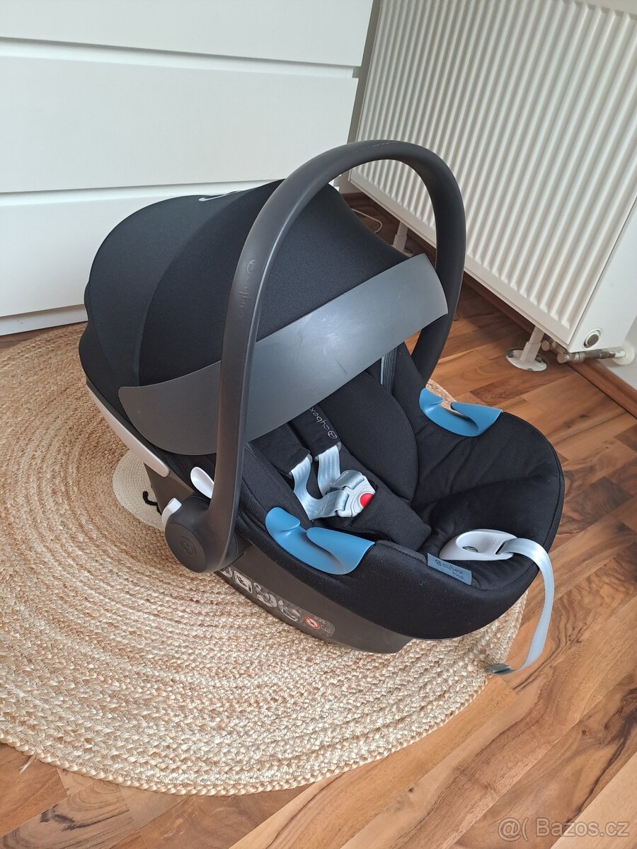 Autosedačka Cybex Aton M i-Size Deep Black