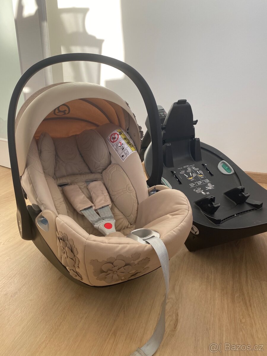Autosedačka cybex beige flower