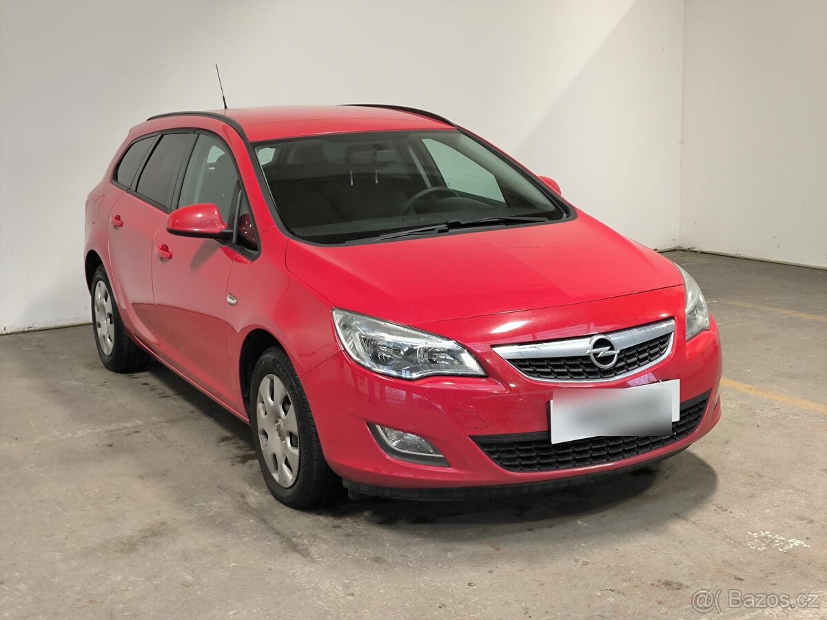 Opel Astra 1.4i , 74 kW benzín, 2011