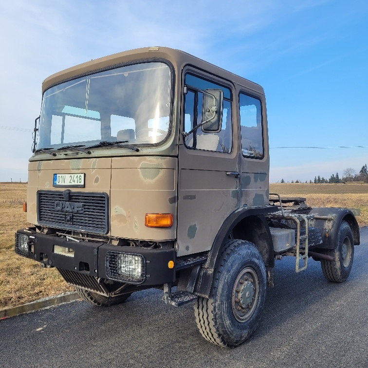 Vojenský tahač ÖAF (MAN) 12.192