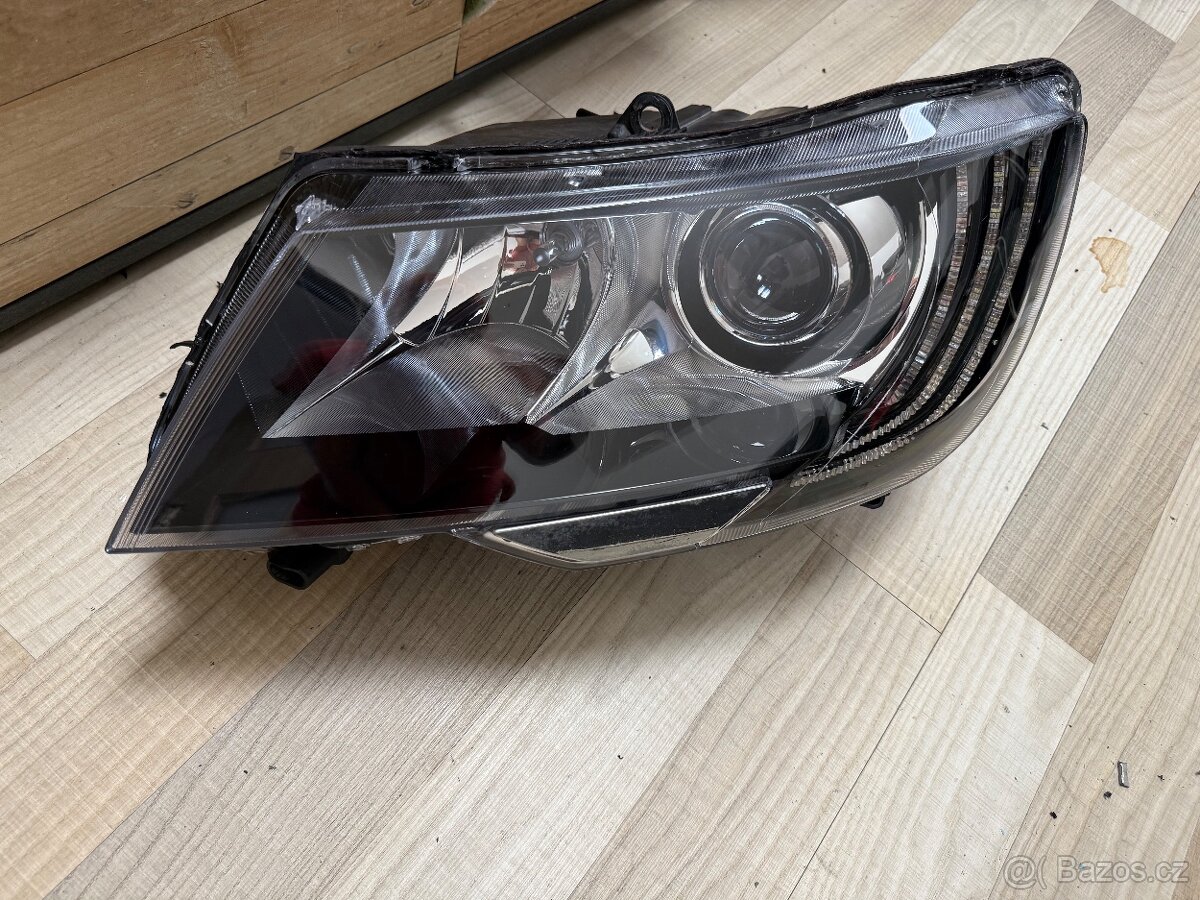 Bi xenon Superb 2 facelift