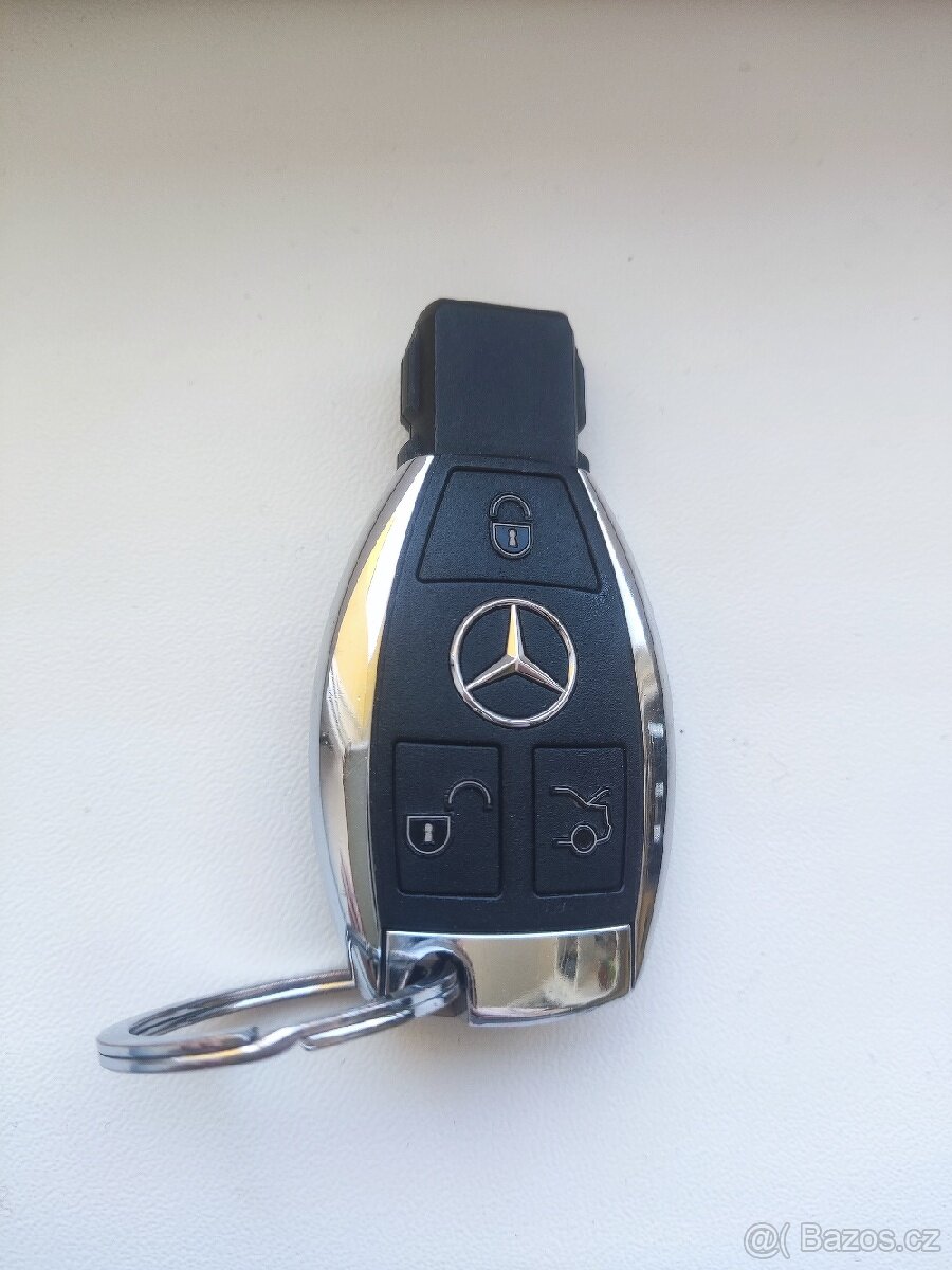 Klíč mercedes benz