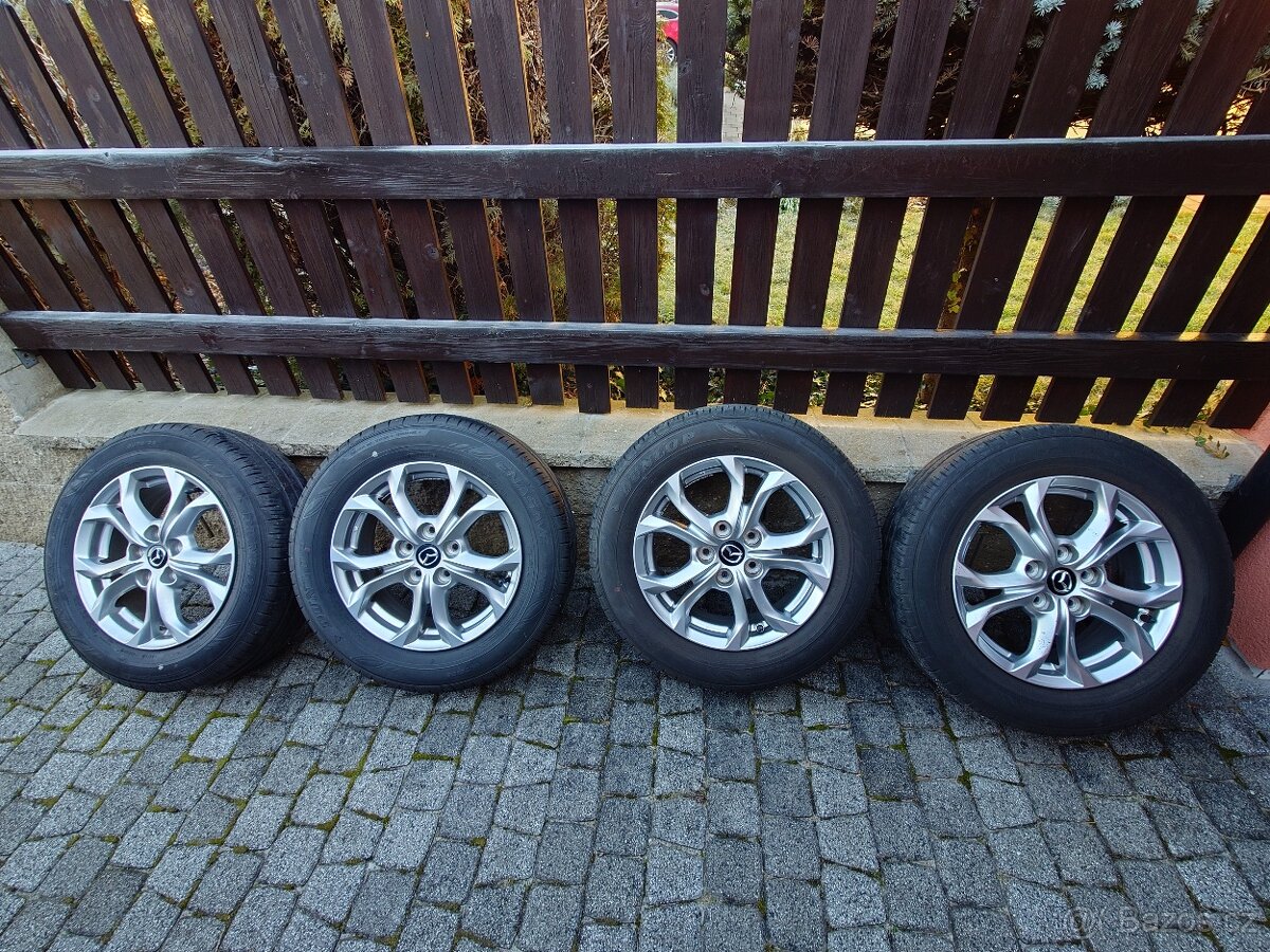 215/60 R16 Dunlop Mazda CX-3 2020
