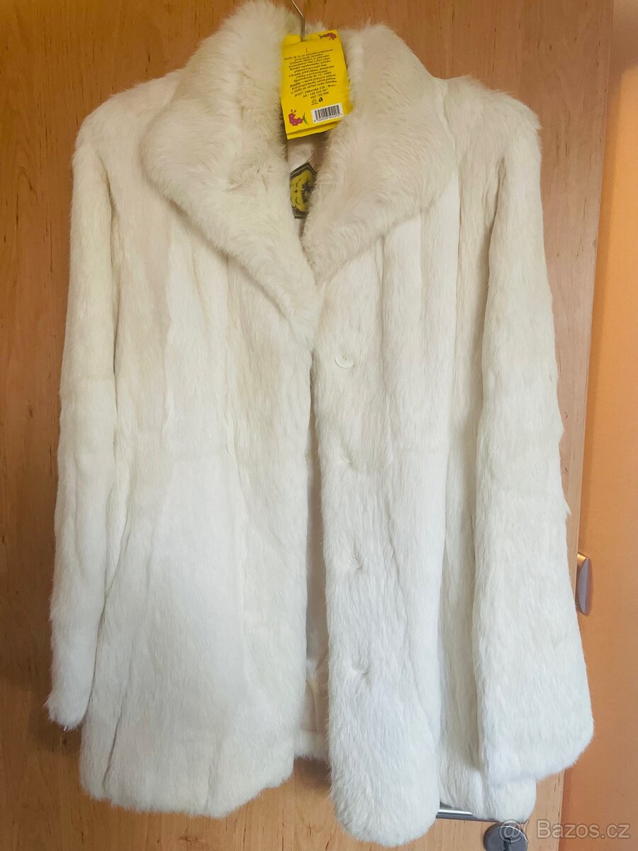 Bílý kožich z pravé králičí kožešiny (M/L)