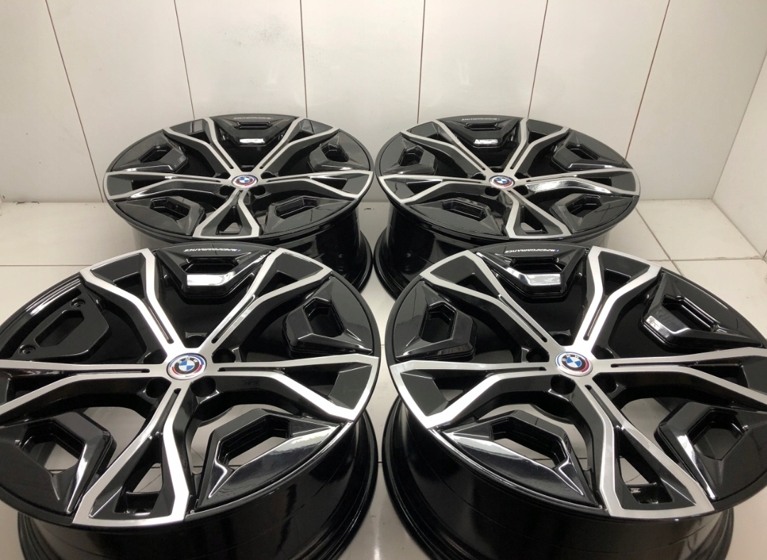 Originální alu kola BMW X5 X6 X7 R22