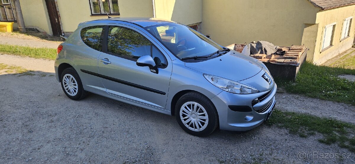 Peugeot 207 1.4i 54kw Comfort PC KLIMA 10/2009 EURO5