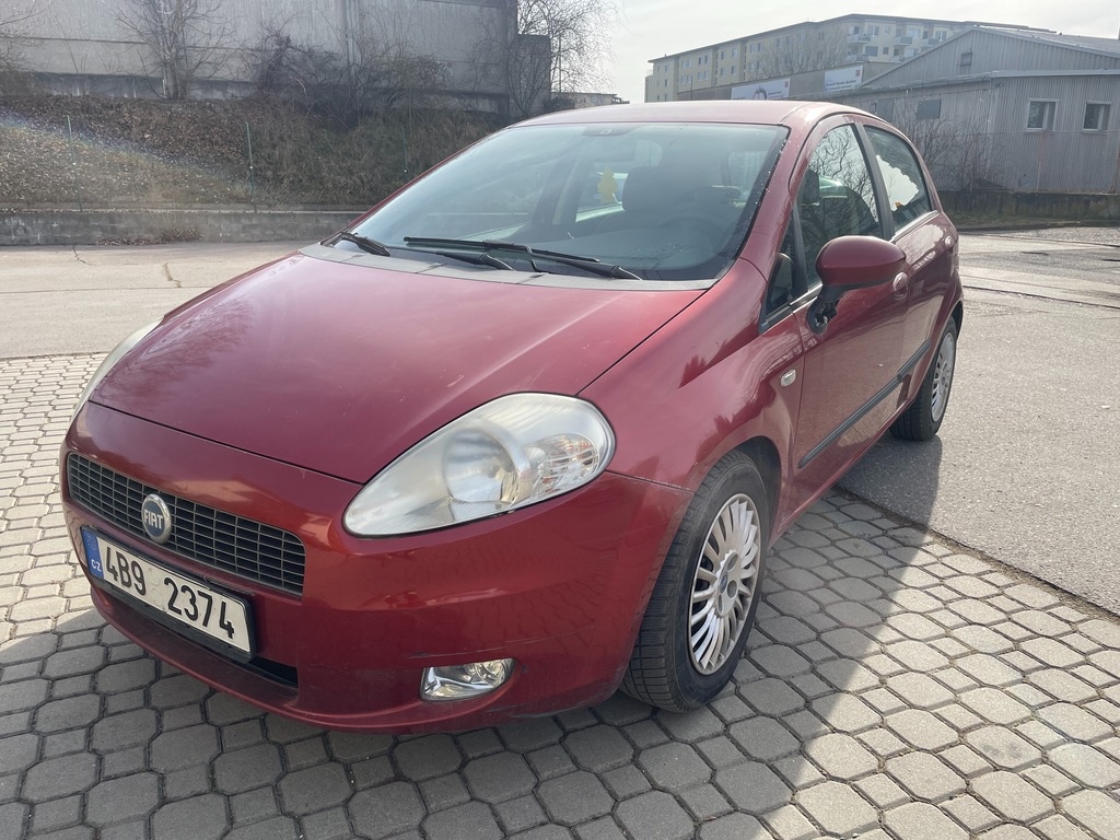 Fiat Grande Punto 1.2i 48kW, rok 2006
