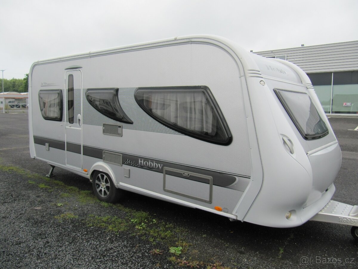 Prodám karavan Hobby 495 UL,r.v.2010 + mover + předstan.
