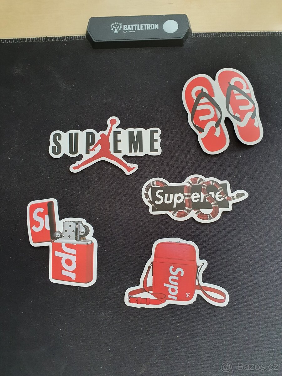 Supreme nálepky celek / jednotlivě