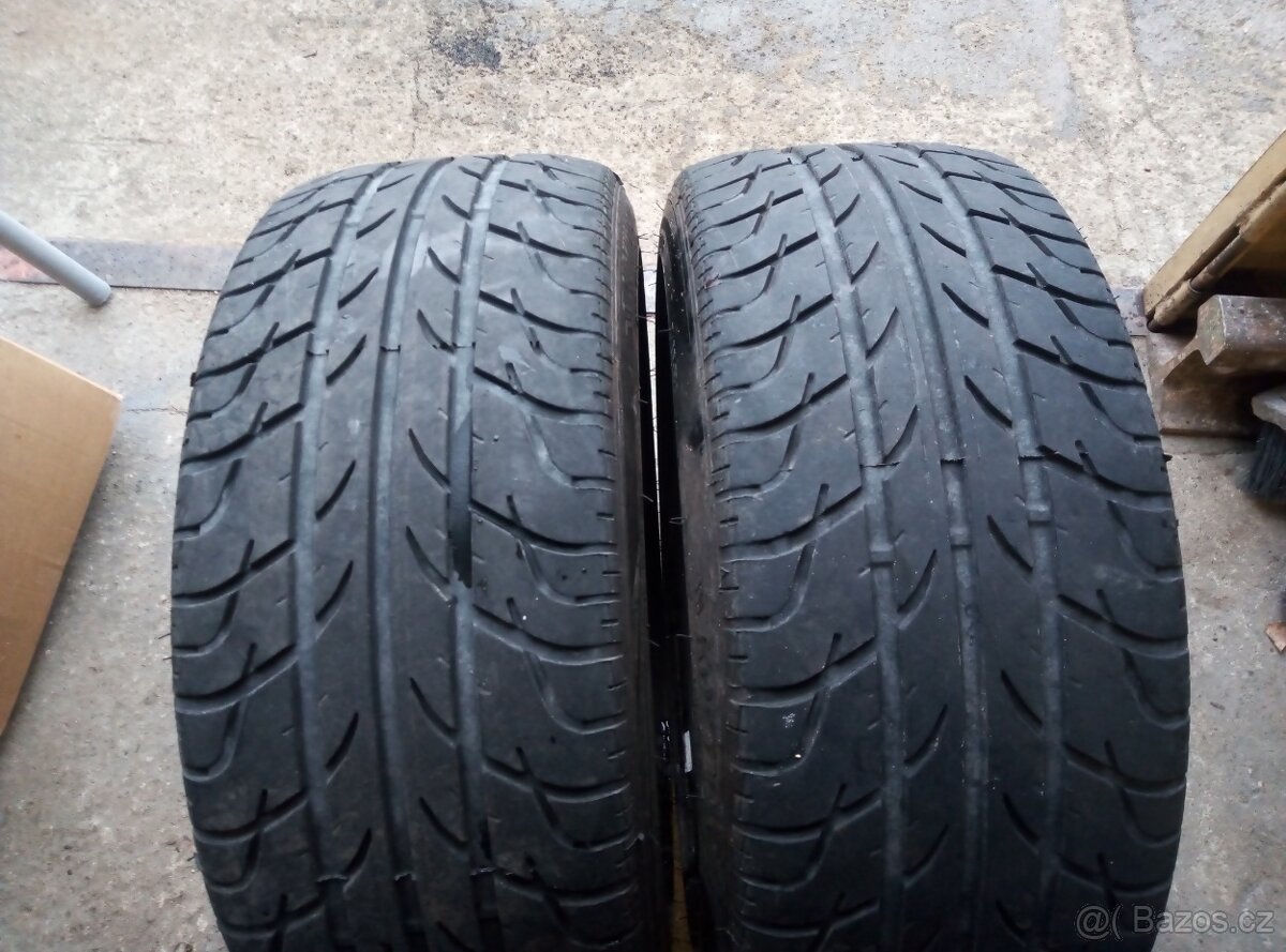 letní 215/45 R17