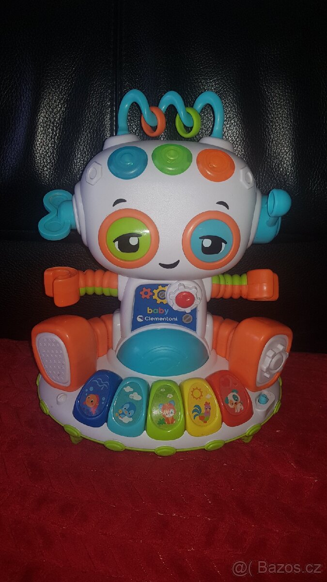 Interaktivní robot se zvuky