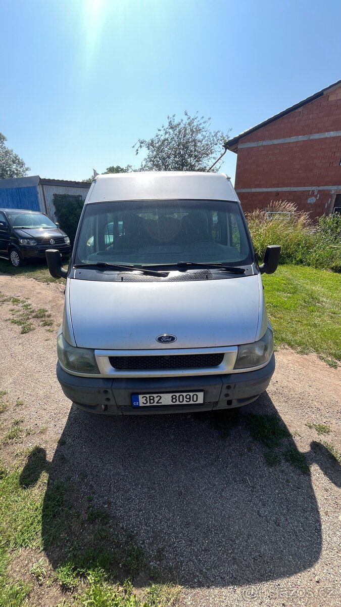 Ford Transit 330M
