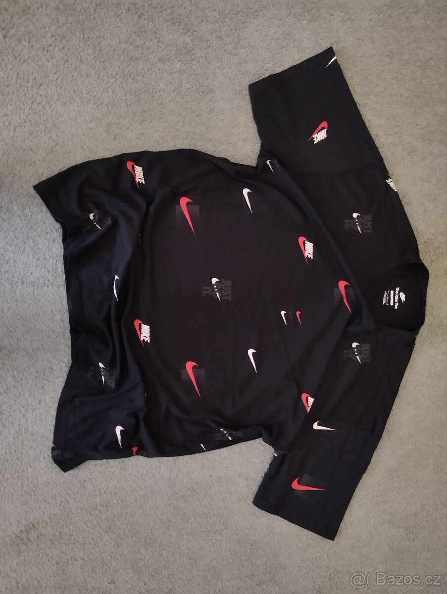 The nike tee