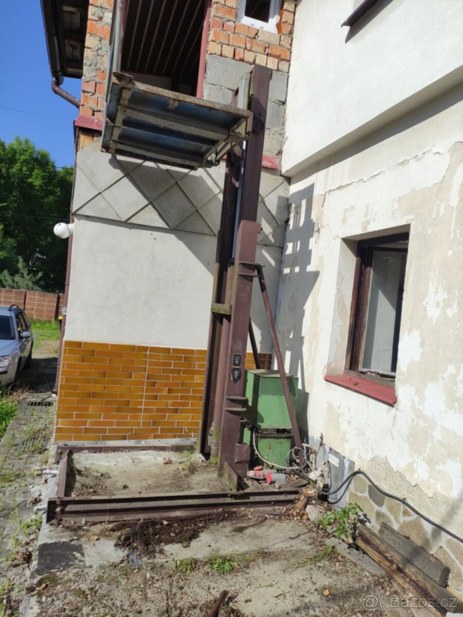 Vysokozdvižná plošina