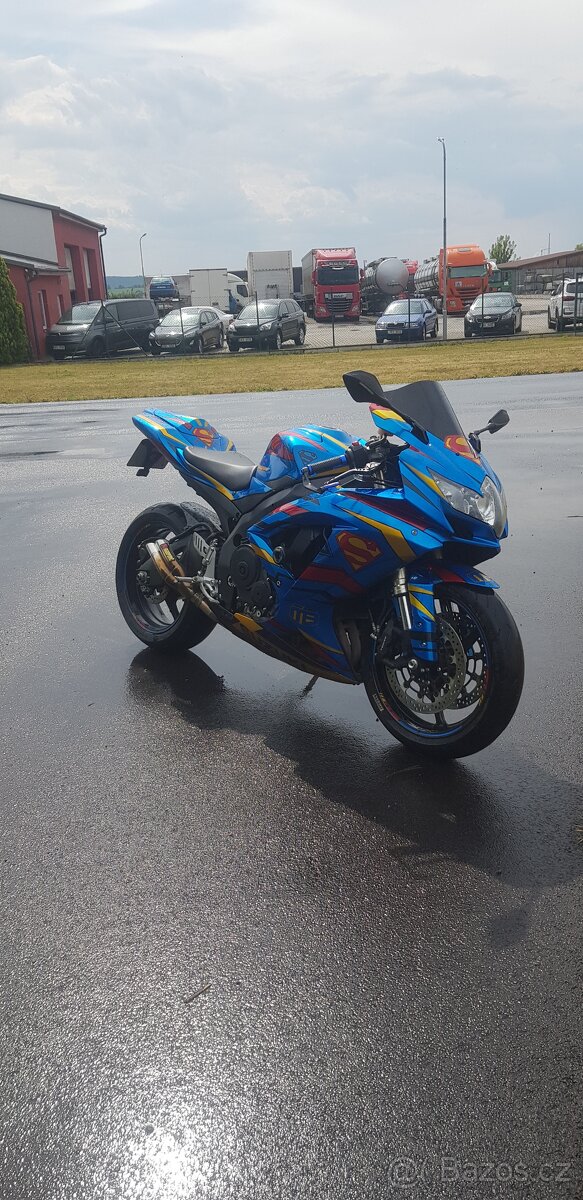 Suzuki 600