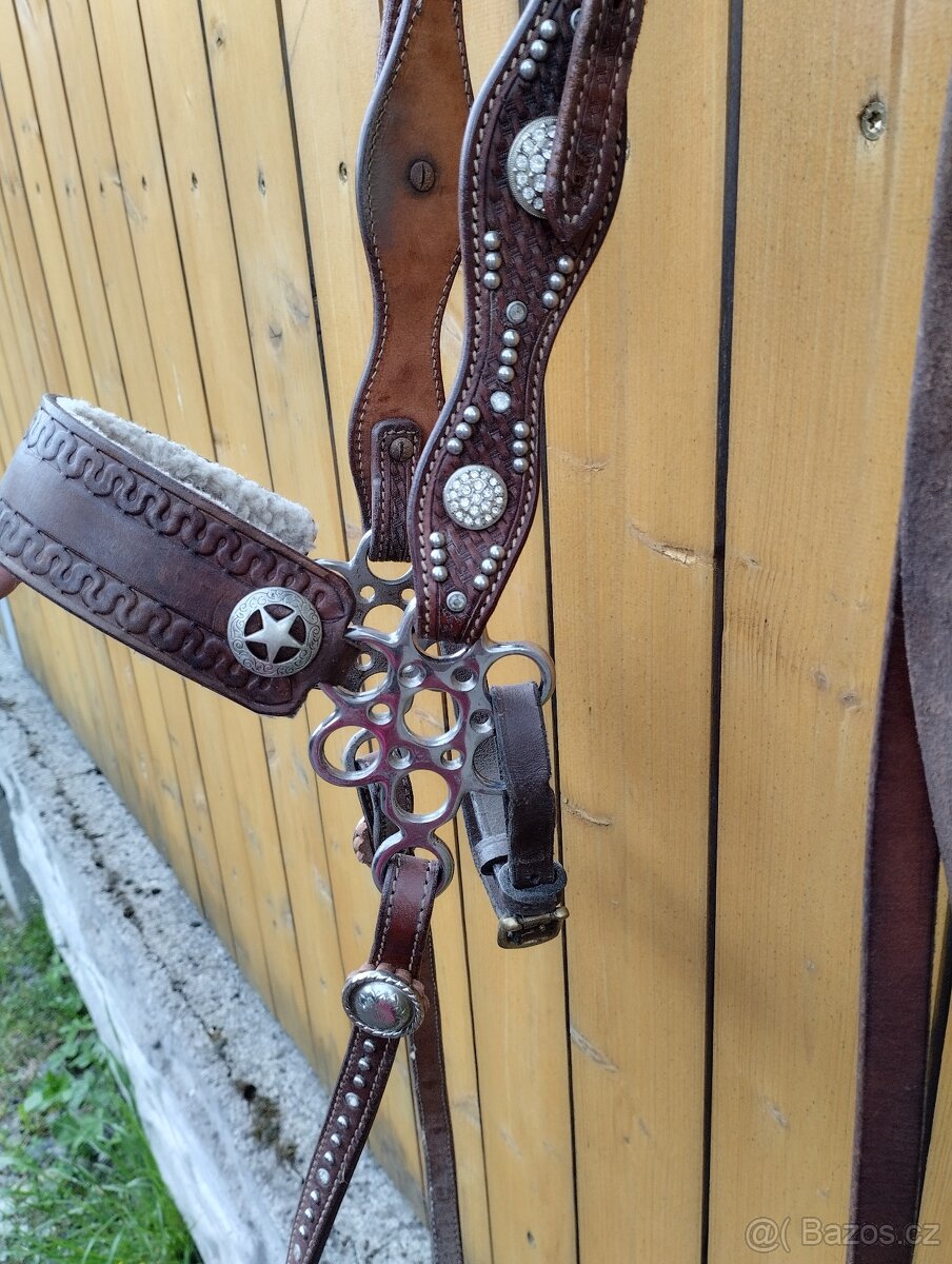 westernová uzdečka s hackamore