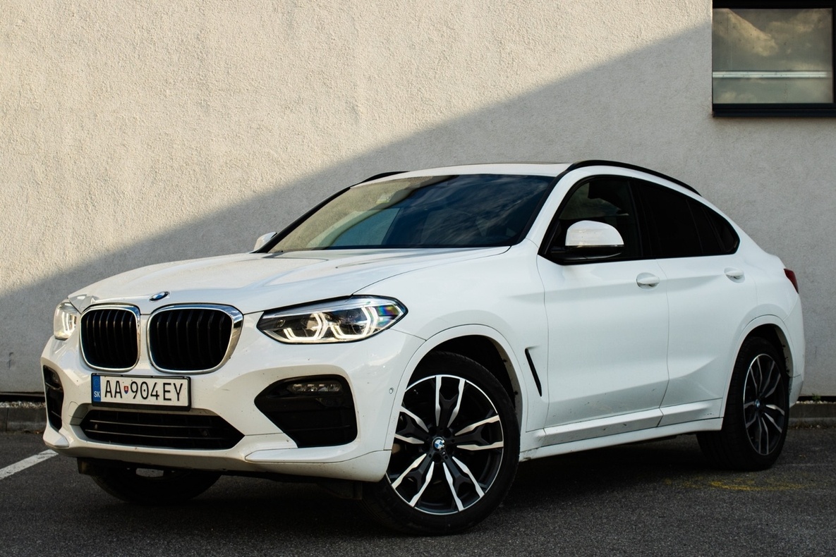 BMW X4 xDrive20i A/T