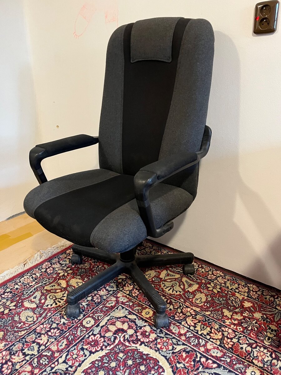 Kancelářská židle