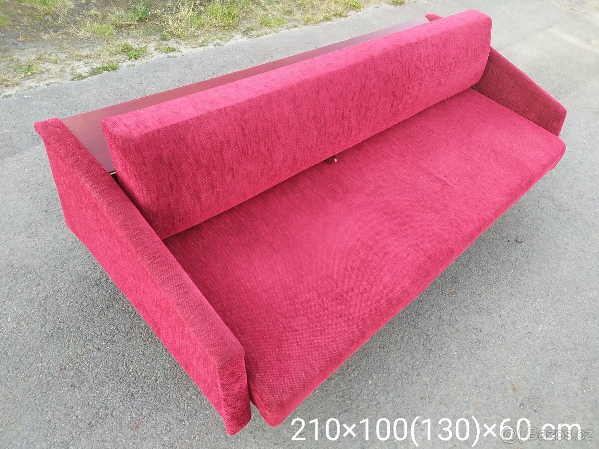 Kvalitní rozkládací pohovka gauč sedačka postel