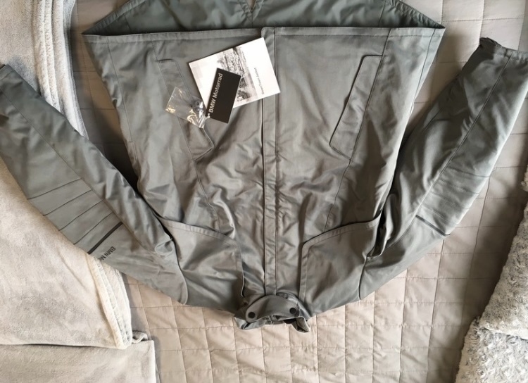 BMW nepromokavá bunda dámksá