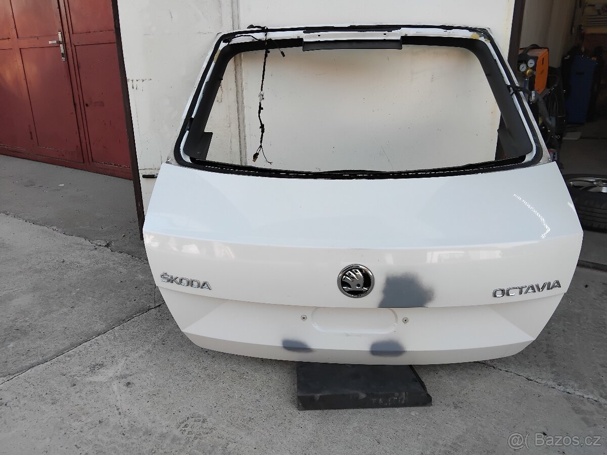 5.dveře kufru octavia 3 sedan