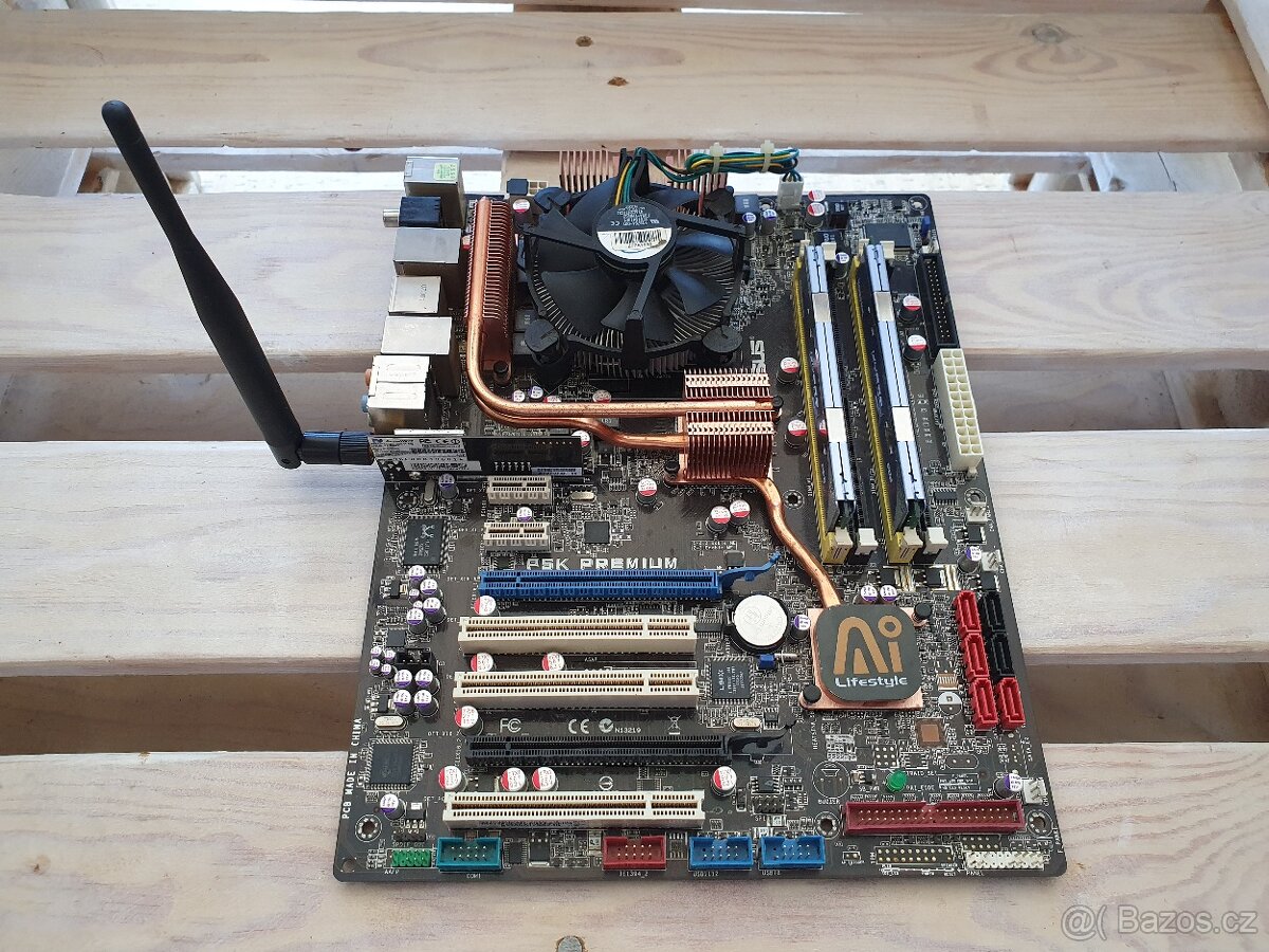 ASUS P5K Premium + E8400 s funkční wifi a 4gb ddr2