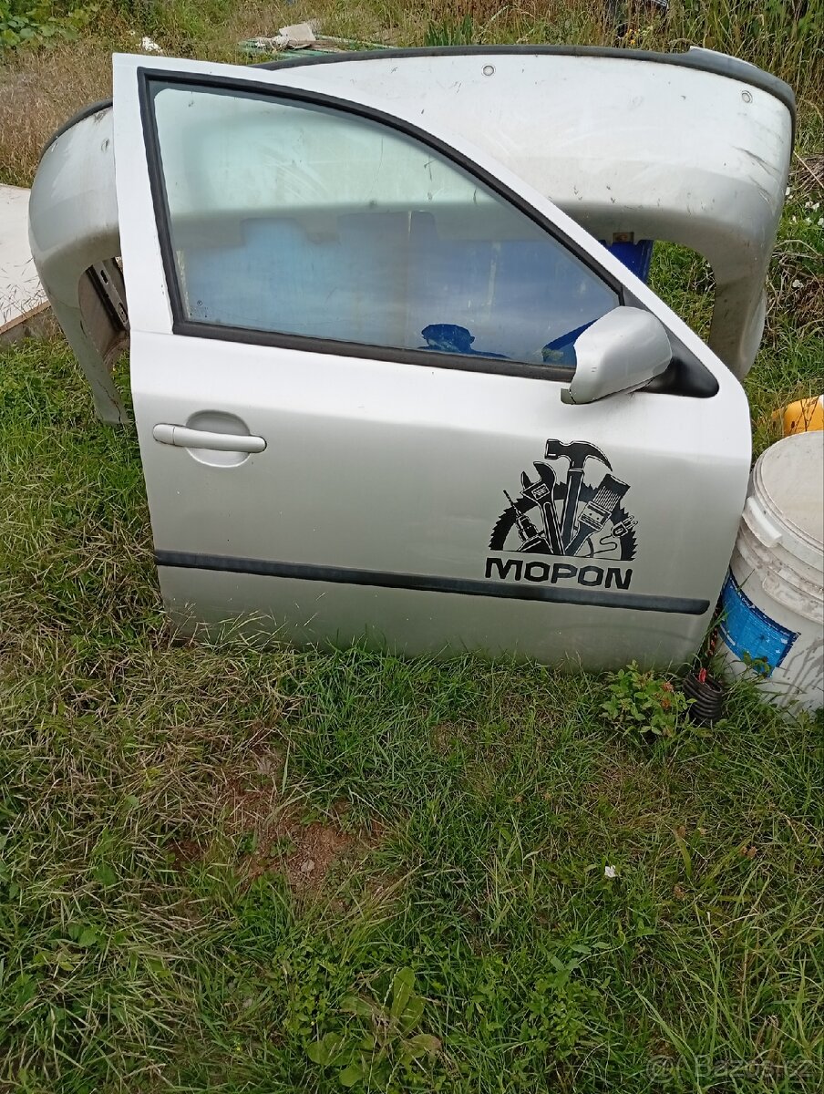 Škoda Octavia 1 combi přední pravé dvere