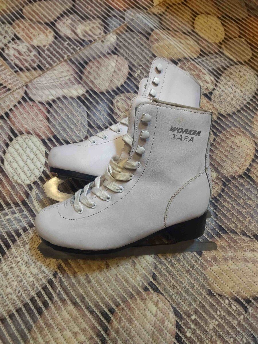 Dámské brusle klasické vel. 38