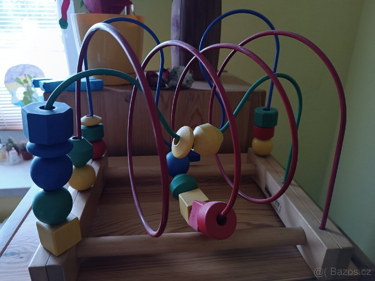 Senzomotorický korálový labyrint