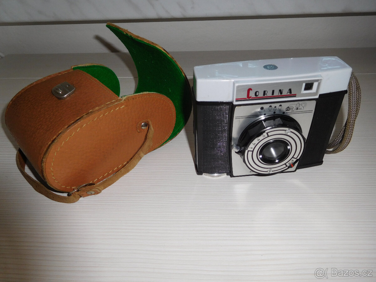 Fotoaparát CORINA retro